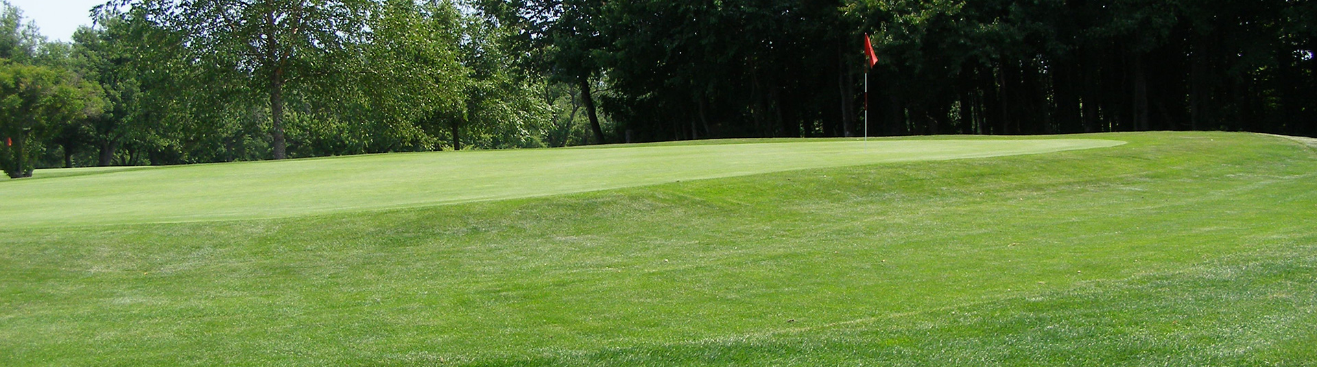 Panoramic view of Skyland Golf Course fairway in Hinckley Ohio